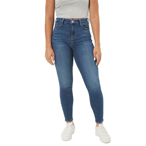 Mom jeans are made with a high-waisted design, relaxed fit, and vintage-inspired washes and colors you&39;ll dig every day of the week. . American eagle jeggings